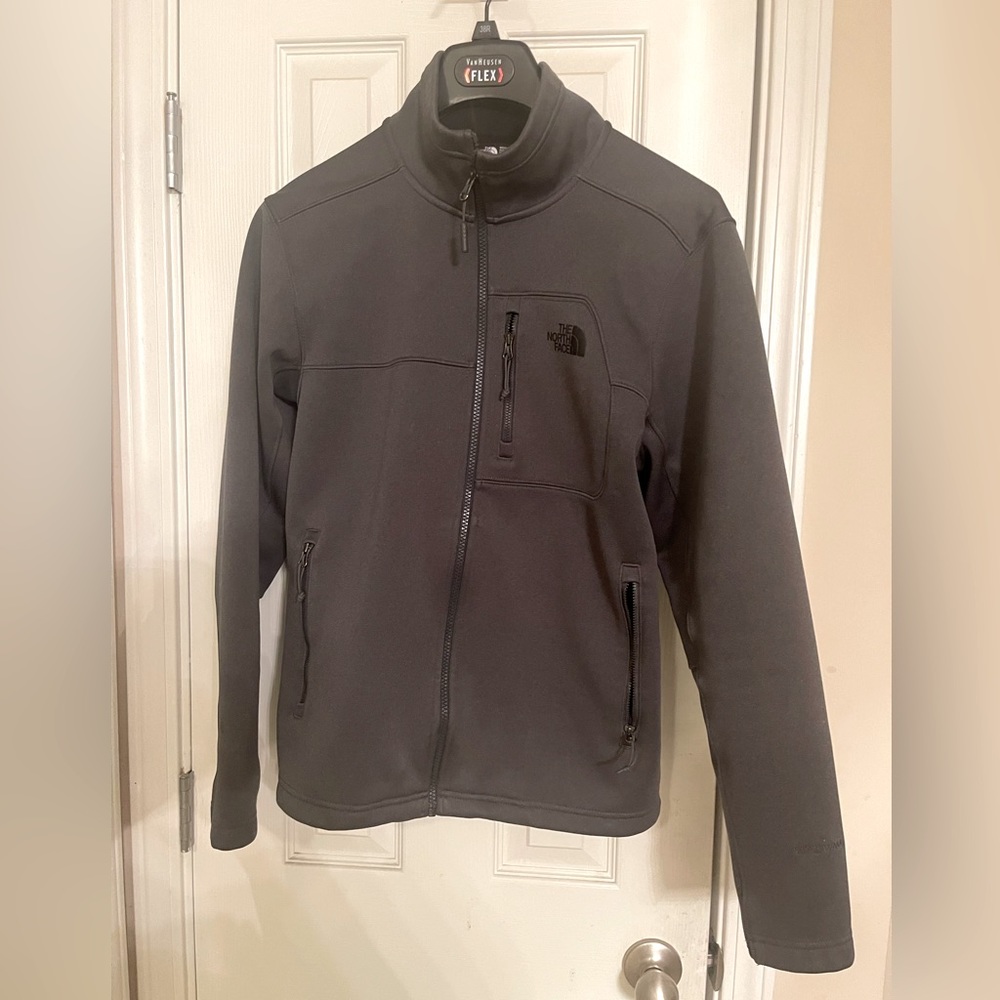 The North Face Windwall Jacket - Men’s Small